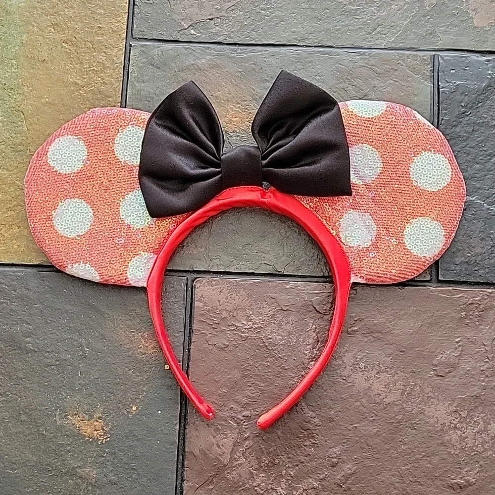 Disney Minnie Mouse Ears Headband, red and black, NWOT